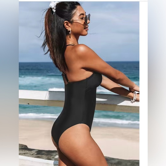 Women's Black V Neck One Piece Swimsuit Monokini NWOT Size M - Picture 3 of 3